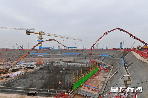 第一块底板成功浇筑 长沙机场改扩建工程项目再迎新进展