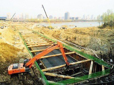 省城跨汾河地下管廊正加紧建设中